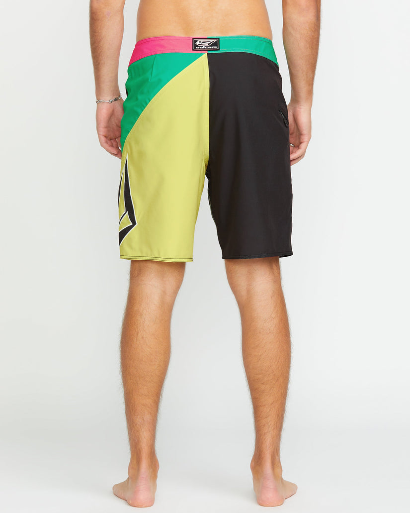 Vee Bee Mod 20" Boardshorts - BLACK