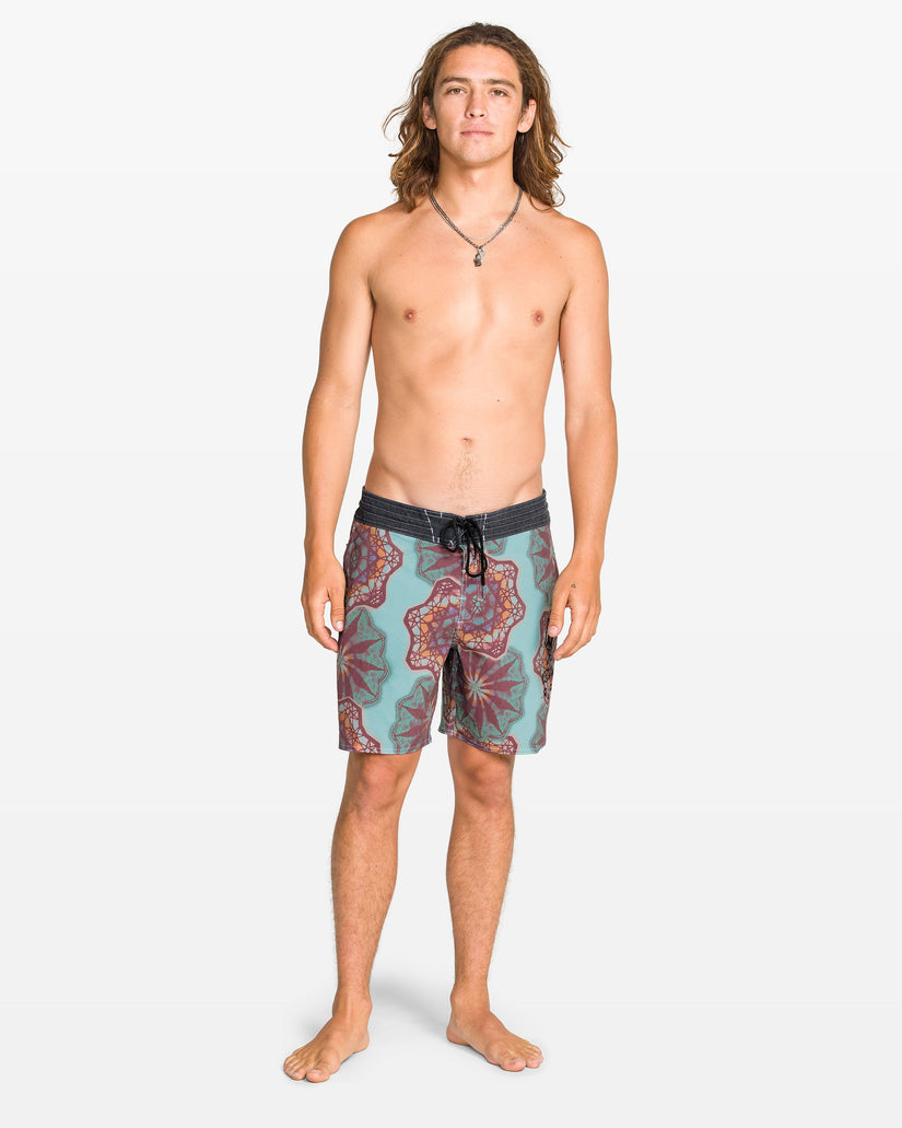 Pcs Star Shields Stoney 18" Boardshorts - Black
