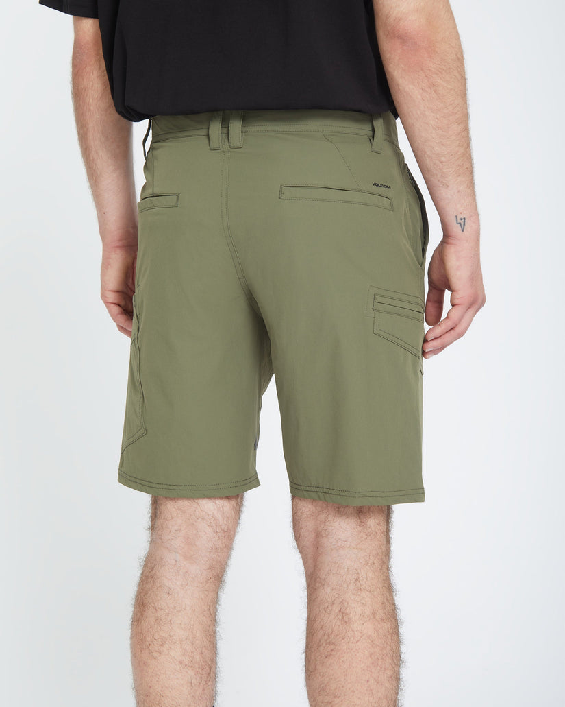 Cashed In Cargo 20" Hybrid Shorts - WINTERMOSS