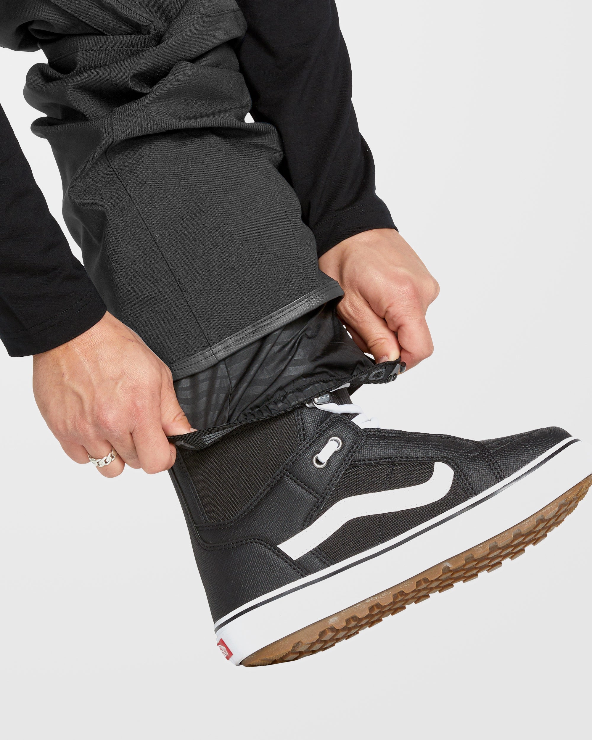 Roan Bib Overall - Black - Herren - Volcom Schweiz - 2 Jahre