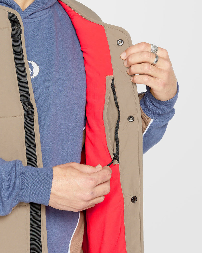 Layered Up Weste - Chestnut Brown