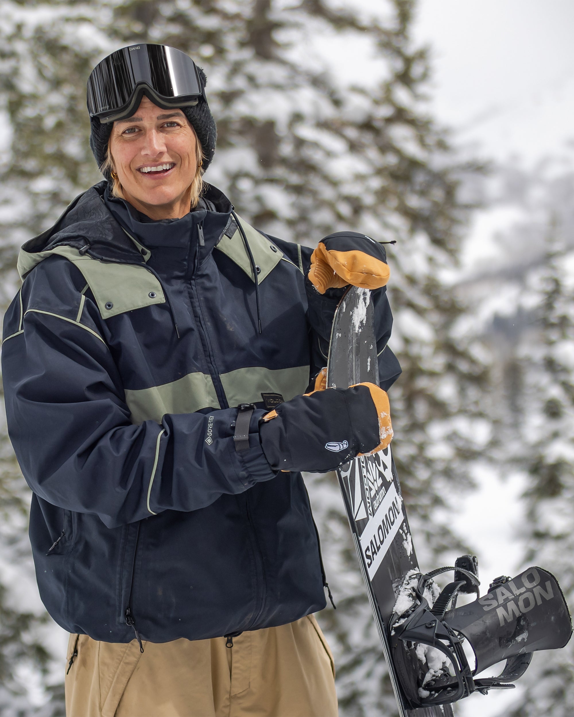 Dlm Gore-Tex Jacke - Black - Damen - Volcom Schweiz - 2 Jahre