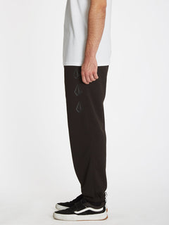 Iconic Tech Jogger - BLACK (A1232202_BLK) [3]