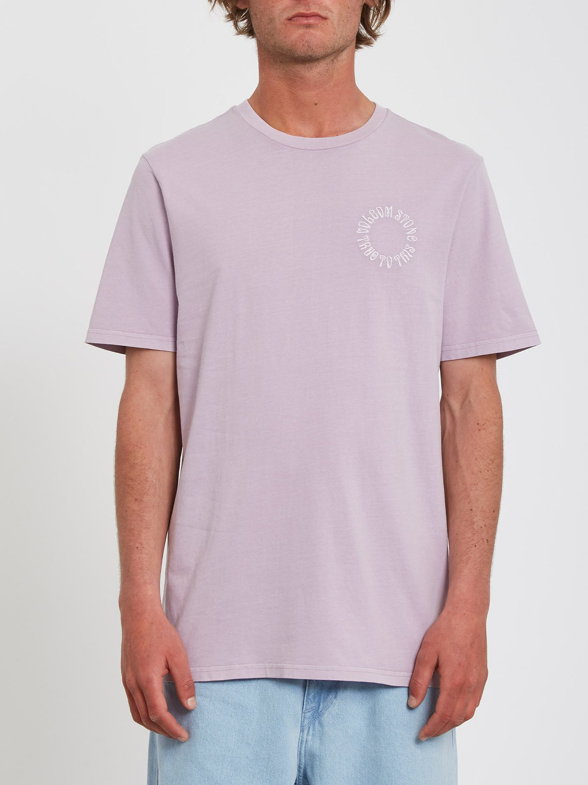 CIRCLE EMB SS TEE (A5212200_NRV) [F]