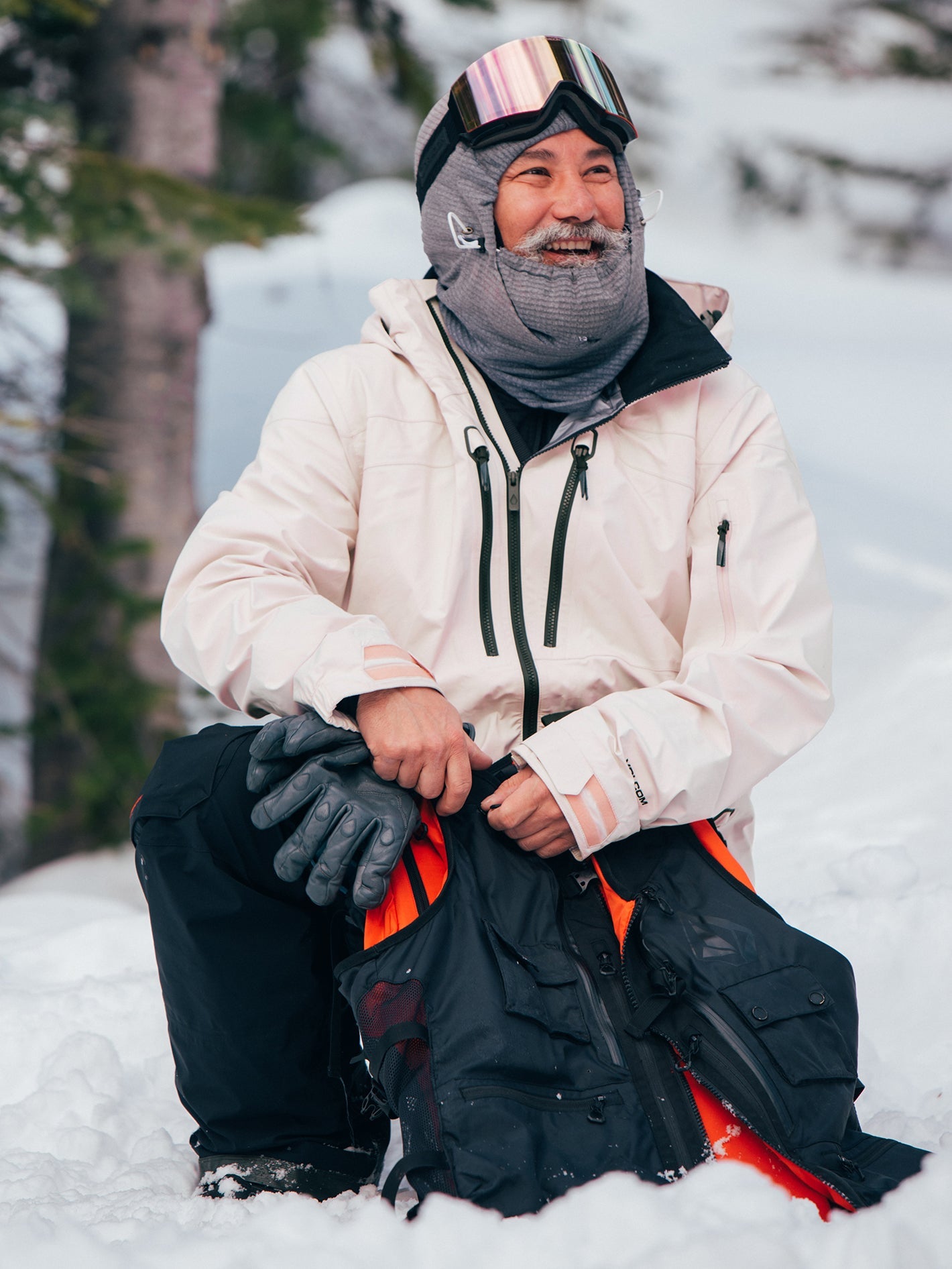 Guch Stretch Gore-Tex Jacket - Party Pink | Volcom Switzerland