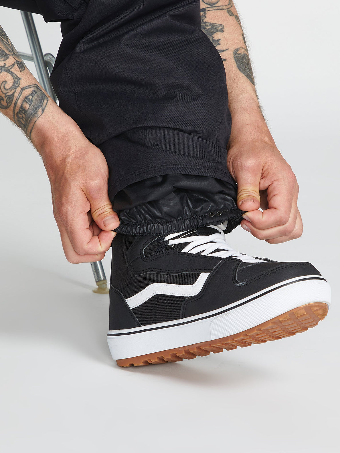 V.CO HUNTER PANT (G1352318_BLK) [23]