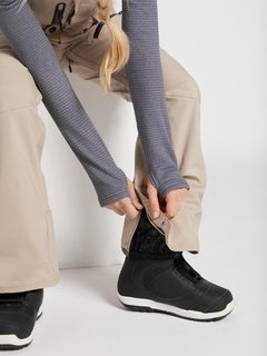 ELM GORE BIB OVERALL (H1352000_SND) [7]